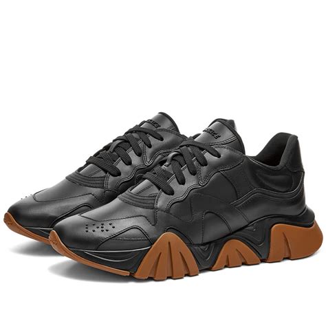 versace runners black